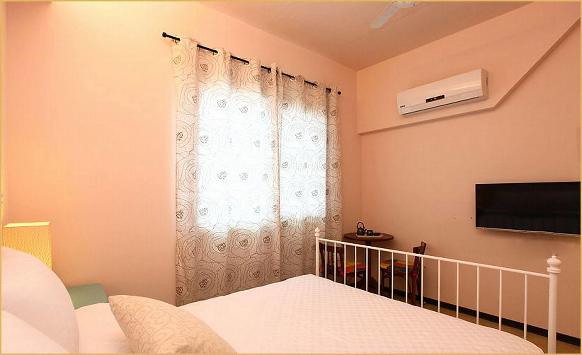 Lung Hill B&B Taitung ภายนอก รูปภาพ