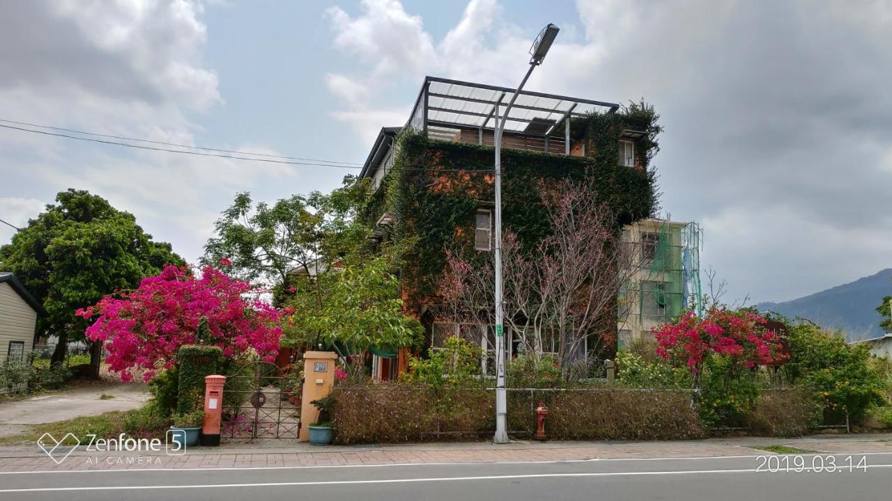 Lung Hill B&B Taitung ภายนอก รูปภาพ